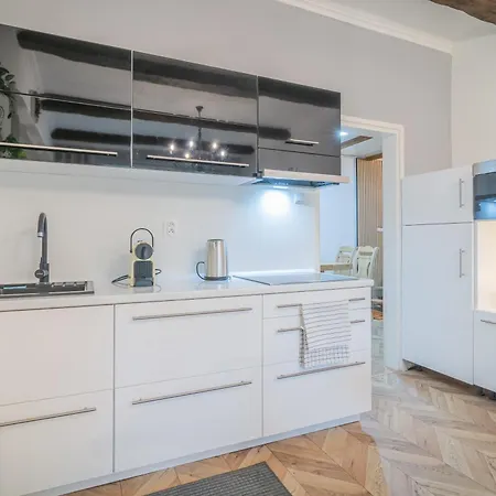 Alex, Nezabudka * גולובינקה